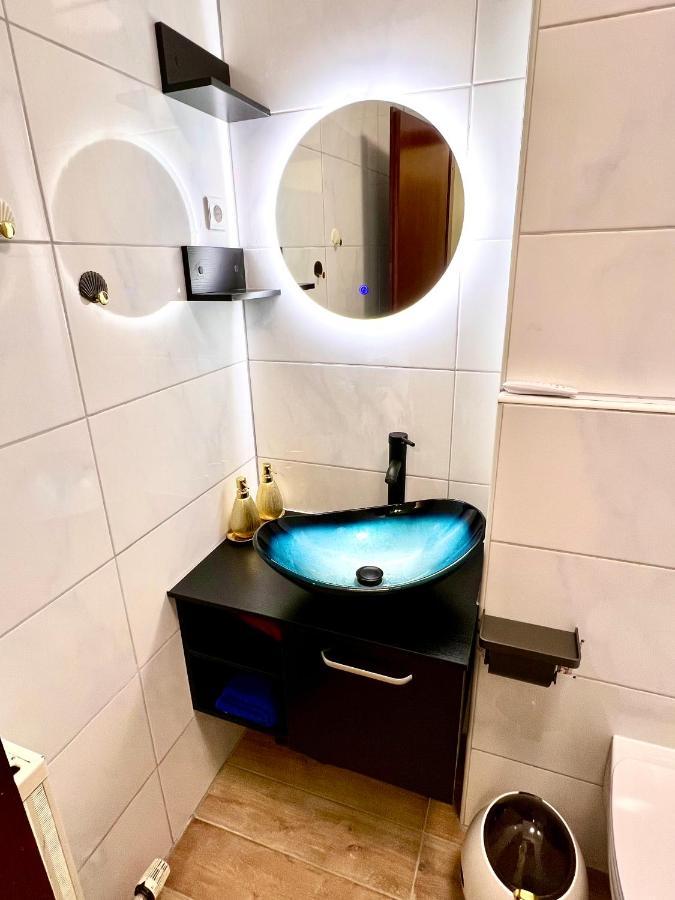 Stylish, Cozy & Quiet With One And Half In District 1 Appartamento Düsseldorf