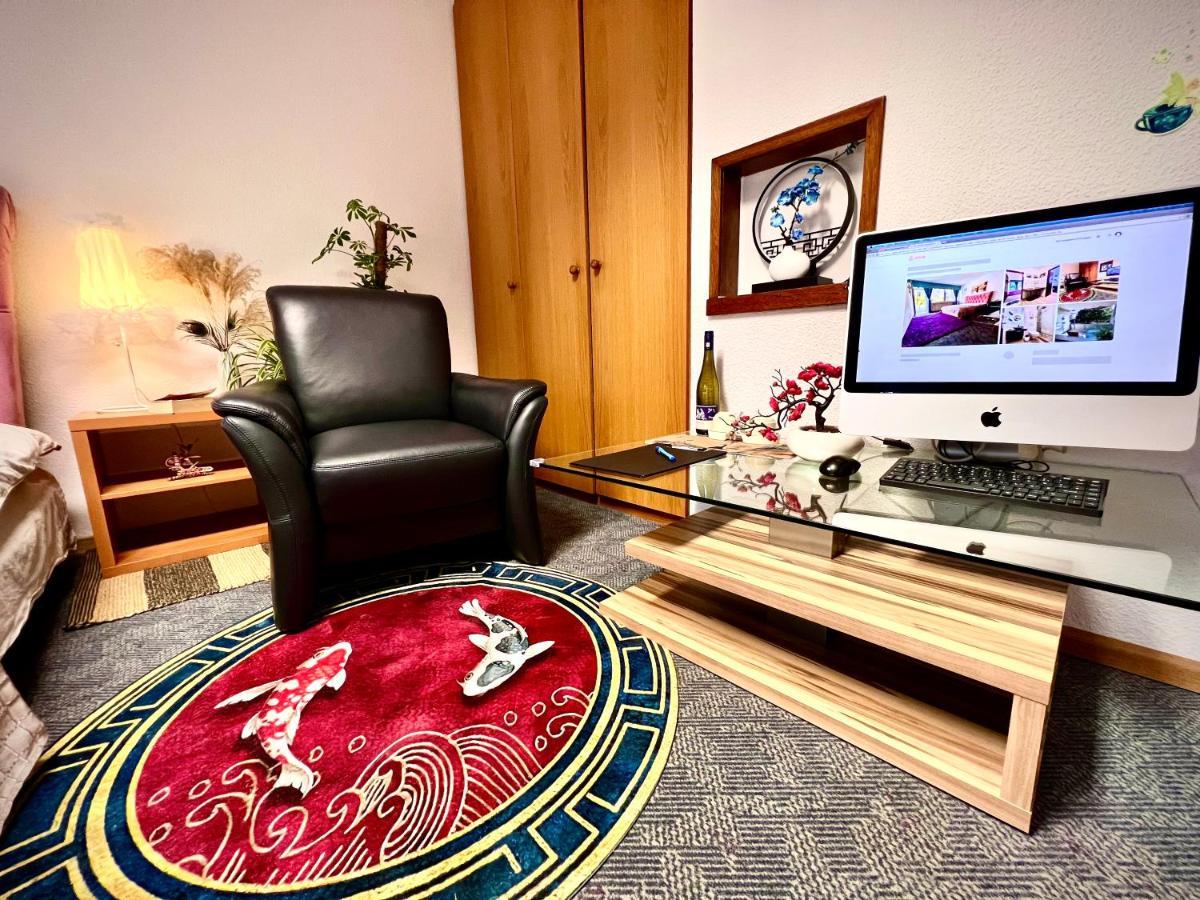 Stylish, Cozy & Quiet With One And Half In District 1 * Düsseldorf
