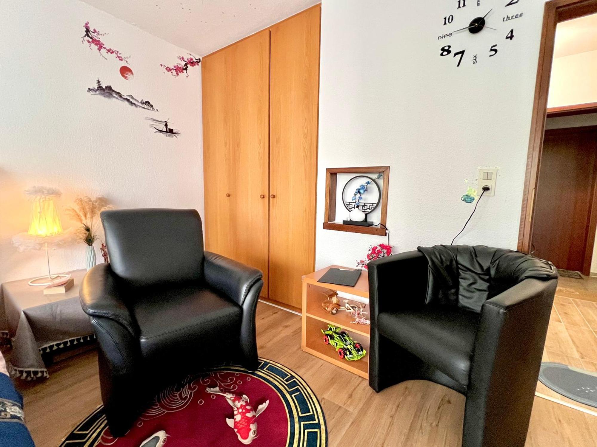 Stylish, Cozy & Quiet With One And Half In District 1 Appartamento *