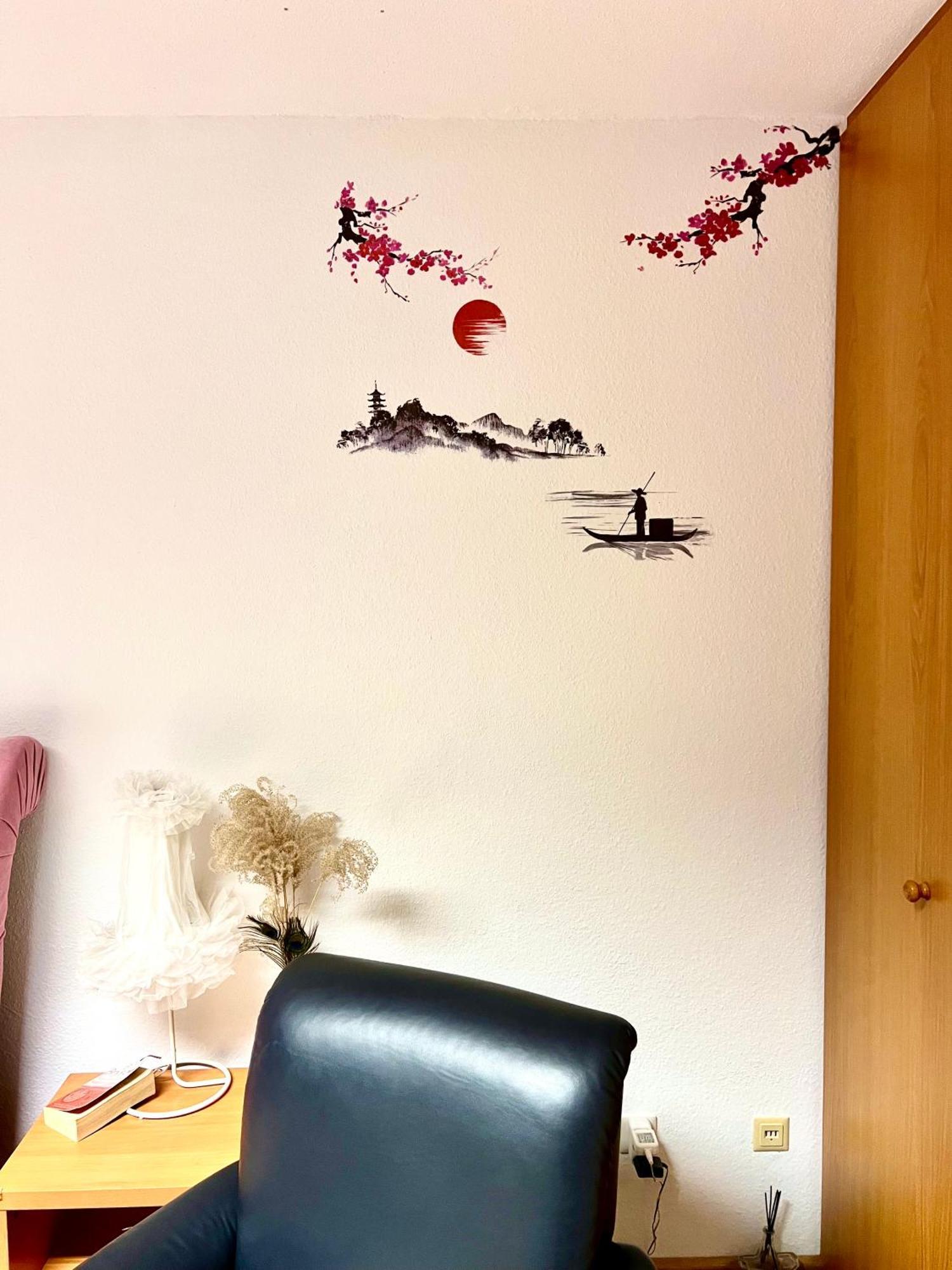 Stylish, Cozy & Quiet With One And Half In District 1 Appartamento
