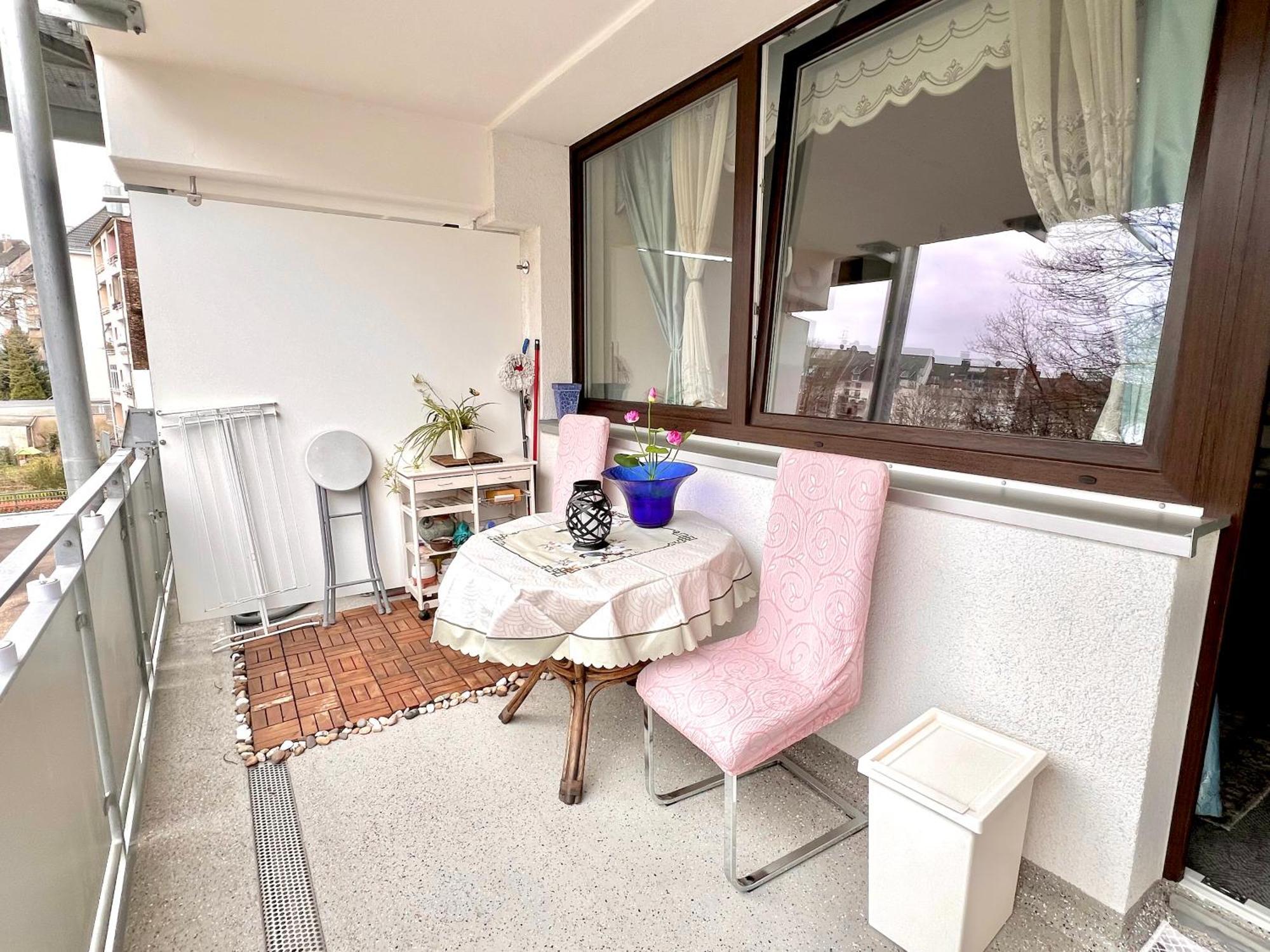Appartamento Stylish, Cozy & Quiet With One And Half In District 1