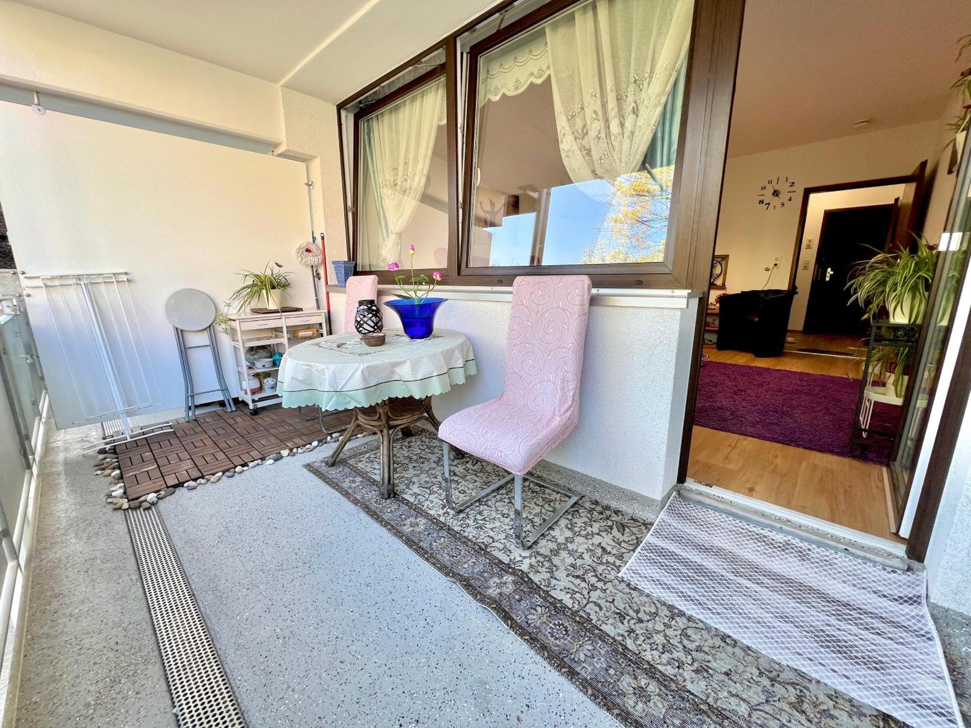 Stylish, Cozy & Quiet With One And Half In District 1 * Düsseldorf