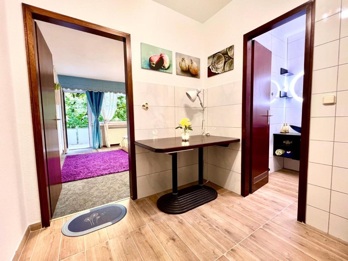 Stylish, Cozy & Quiet With One And Half In District 1 Appartement Düsseldorf